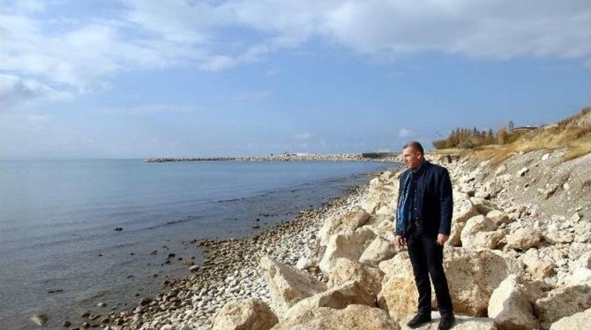 (&ouml;zel Haber) Van G&ouml;l&uuml; Haritasının Şekli Değişiyor Mu?