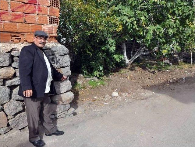 (&ouml;zel Haber) Duvardan &Uuml;zerine Taş D&uuml;şen &Ccedil;ocuk &Ouml;ld&uuml; 1