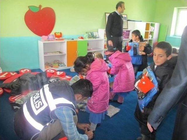 Gelin Tanış Olalım Polisimizi Tanıyalım Projesi Devam Ediyor 1