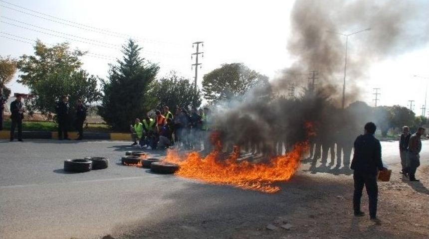 İş&ccedil;iler Yolu Kapatıp Ateş Yaktı