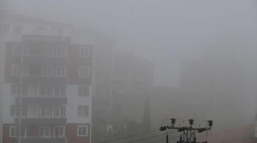 Bilecik&rsquo;te Yağmur Ve Sis Etkili Oldu