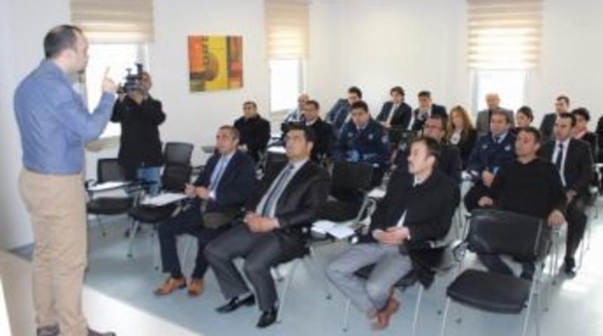Markalaşma Yolunda Kaliteli Adımlar İ&ccedil;in Belediye Personeli Eğitim Alıyor