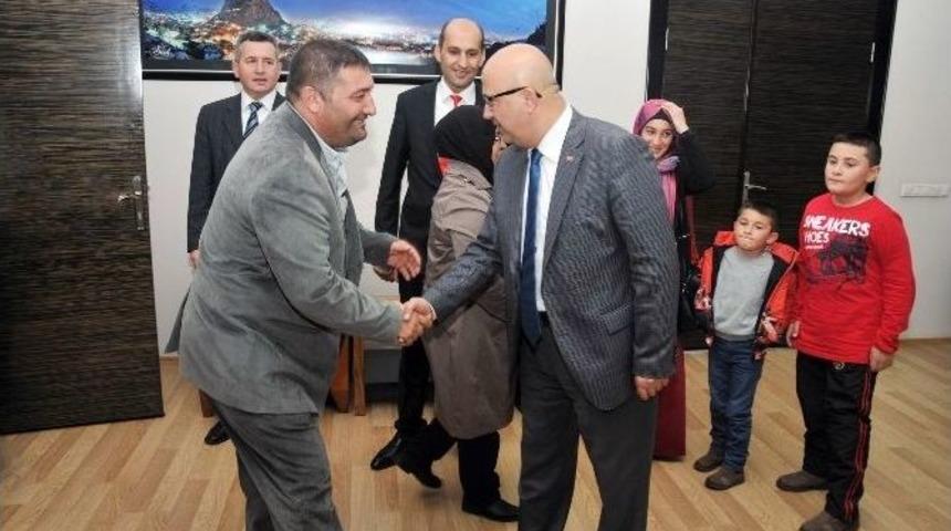 Şehit Ailesine Ev Bağışlayan Gurbet&ccedil;i Ali Dal: