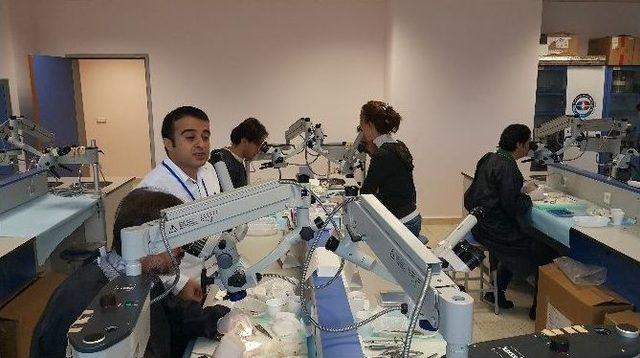 Mikrocerrahi Kursu&rsquo;nda Pratik Eğitim Başladı 2