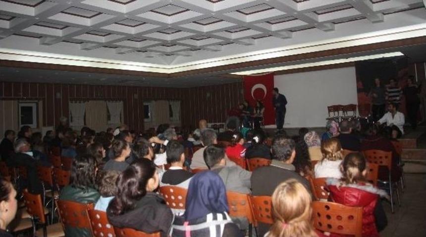 Gen&ccedil; Denizli Tiyatro Kul&uuml;b&uuml; İl&ccedil;elerle Buluşuyor