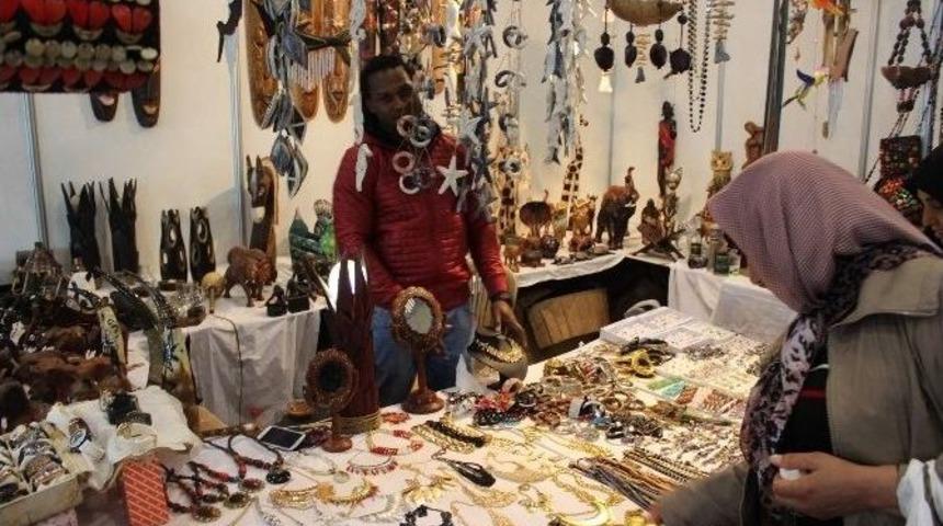 Senegalli Esnaf Da Kayseri Pazarlığından Dert Yandı