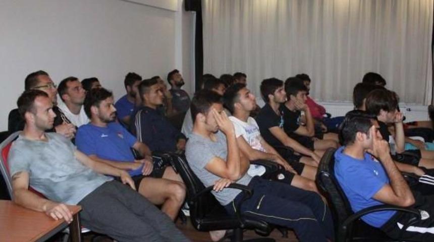 MANİSASPOR DERS YAPTI