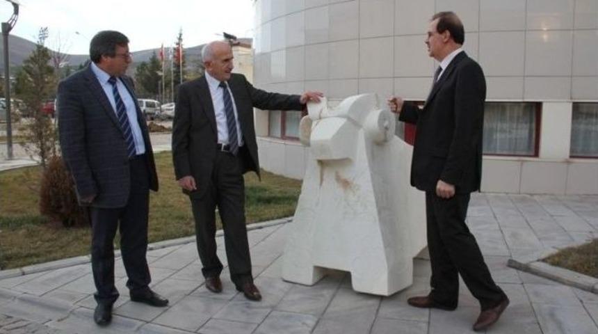 Bayburt Valisi Yusuf Odabaş&rsquo;tan &Uuml;niversiteye Ziyaret