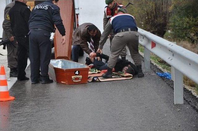 Afyonkarahisar’da Trafik Kazası, 2 Ölü