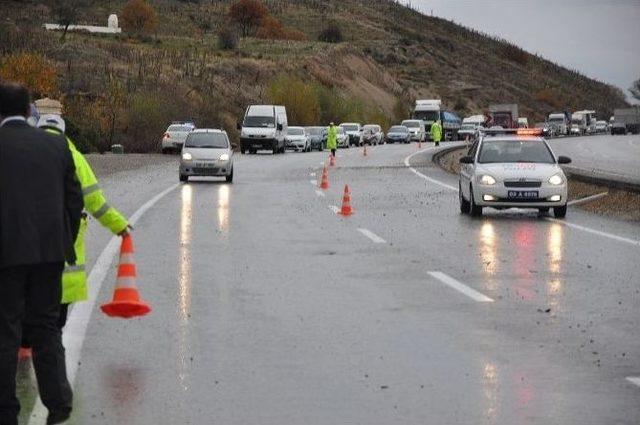 Afyonkarahisar’da Trafik Kazası, 2 Ölü