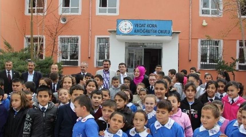 Cihanbeyli Belediyesinin Kitap Kampanyasına Yoğun İlgi