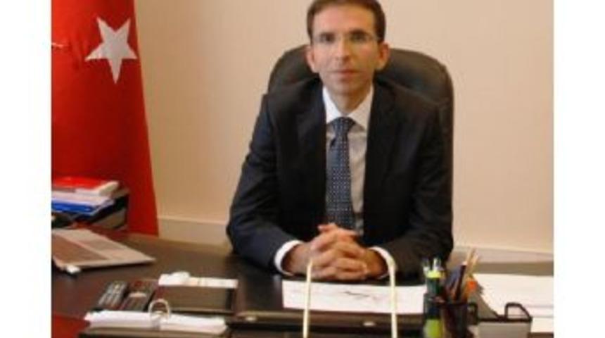 MADENCİ BABASININ YIRTIK LASTİK AYAKKABISI YENİLENDİ (2)