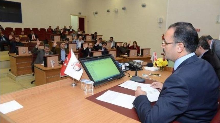 Uşak Belediyesi 2015 Yılı B&uuml;t&ccedil;esi Kabul Edildi