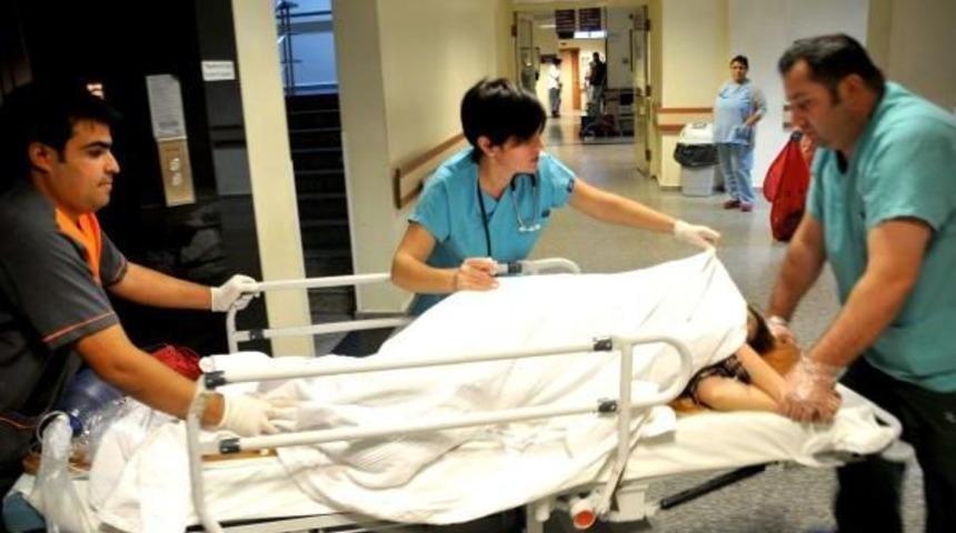 KAMYONETİN ÇARPTIĞI LİSELİ ÖĞRENCİ YOĞUN BAKIMDA