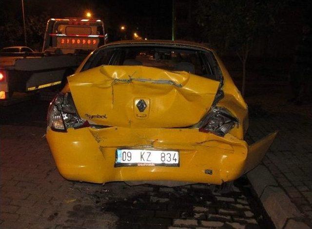 Alkollü Sürücü Direksiyon Hakimiyetini Kaybedince Park Halindeki Araçlar Hurdaya Döndü 1