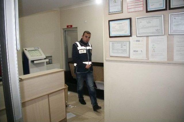 D&uuml;zce&rsquo;de Silahlı Soygun 2