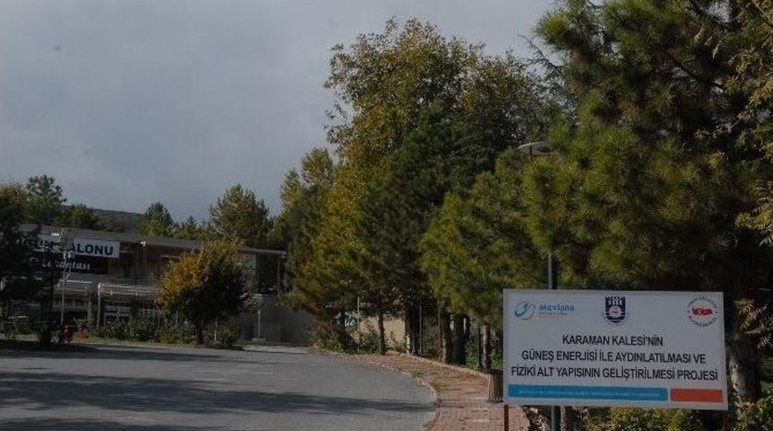 Karaman Kalesi G&uuml;neş Enerjisi İle Aydınlatılıyor