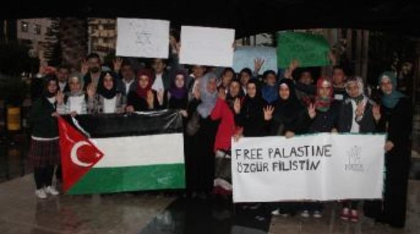 Kumluca&rsquo;da İsrail Kınandı