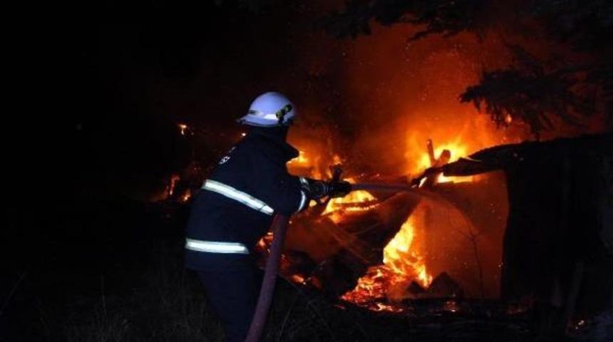 EV VE AHIR ALEV ALEV YANDI