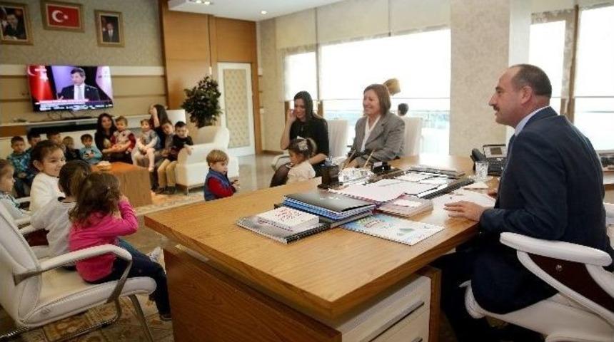 Minik Ellerden Anlamlı Hediye