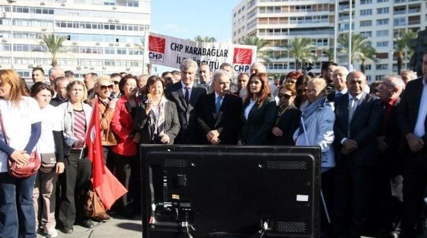 Meydanda Toplanıp, Kılı&ccedil;daroğlu&rsquo;nu Ekrandan İzlediler