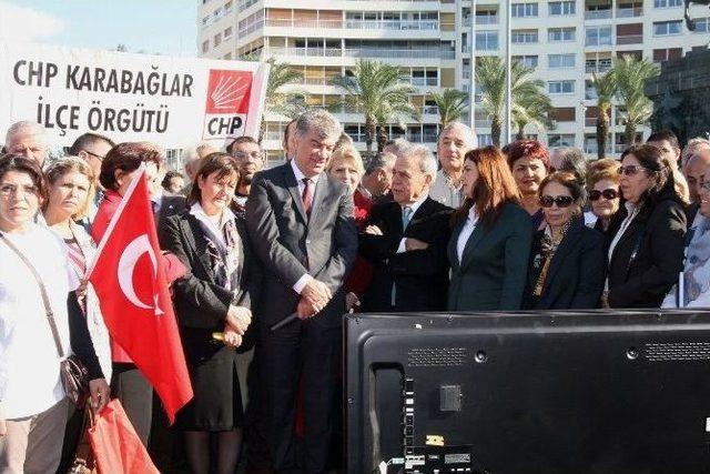 Meydanda Toplanıp, Kılıçdaroğlu’nu Ekrandan İzlediler