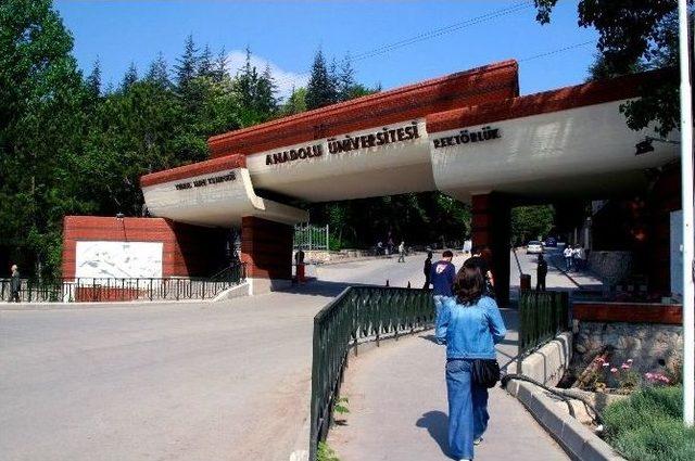 Anadolu &Uuml;niversitesi Başarı &Ccedil;ıtasını Y&uuml;kseltiyor 1