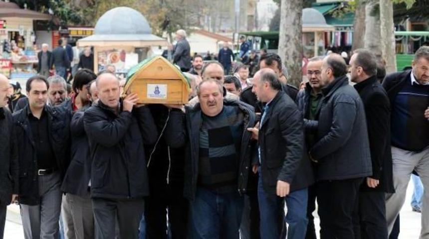 ACILI İŞADAMI OĞLUNU G&Ouml;ZYAŞLARIYLA UĞURLADI