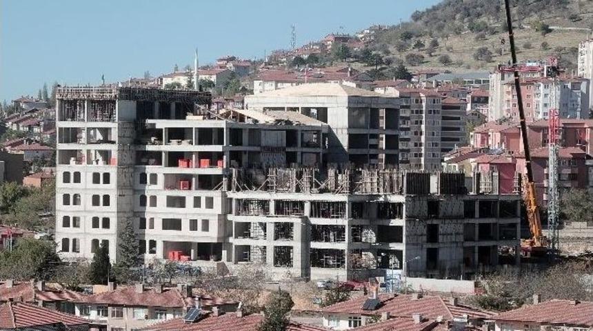 Yozgat H&uuml;kmet Konağı Y&uuml;kseliyor