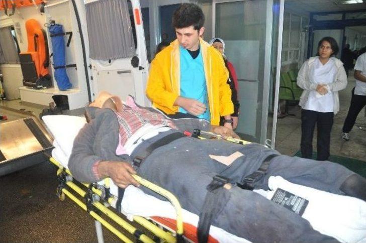 Kozan’da Trafik Kazası: 4 Yaralı