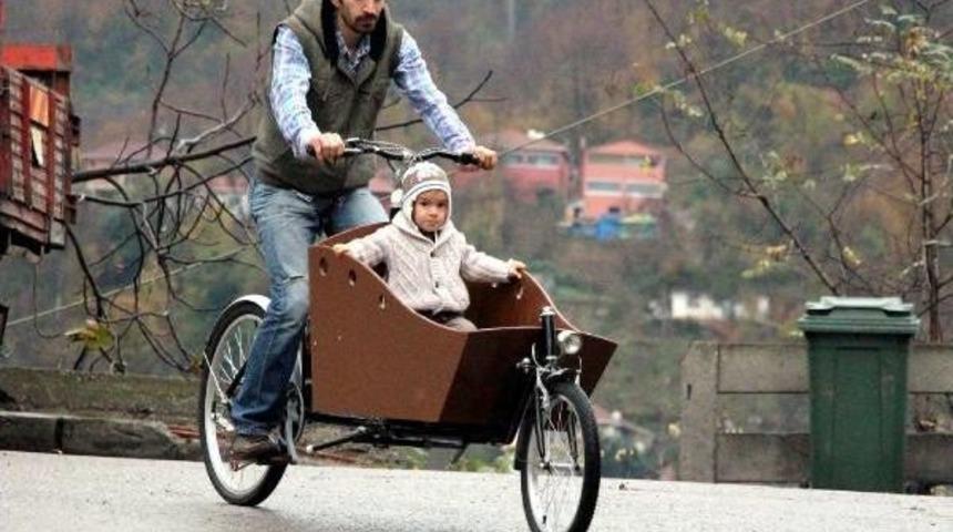 BİSİKLET TAMİRCİSİNİN SEPETLİ BİSİKLETİ İLGİ G&Ouml;RD&Uuml;