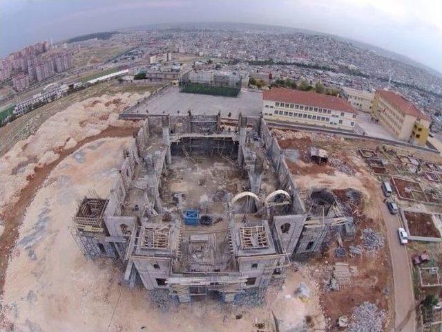 Asri Mezarlığa Yeni Cami Yapılıyor