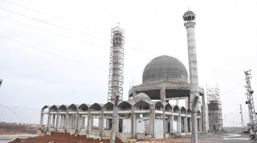 Vali K&uuml;&ccedil;&uuml;k Mevlana K&uuml;lliyesi&rsquo;nde