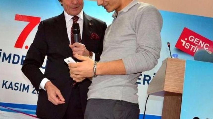 AHMET NAZİF ZORLU &Ouml;ĞRENCİLERE DENEYİMLERİNİ AKTARDI