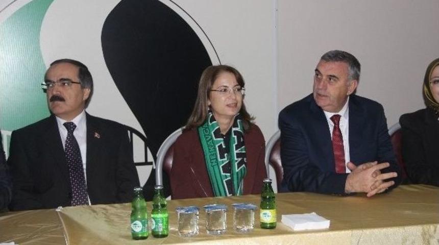 Bakan İslam, Sakaryaspor&rsquo;u Ziyaret Etti