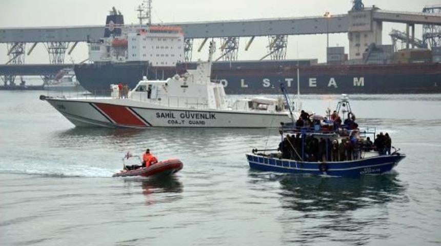 TEKNEDE 79 SURİYELİ KA&Ccedil;AK YAKALANDI