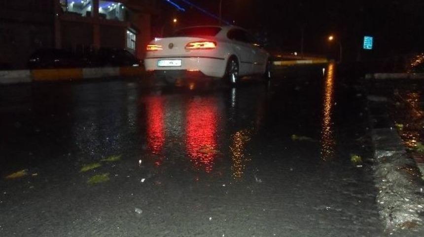 Diyarbakır&rsquo;da Sağanak Yağış