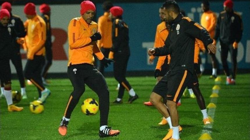 Galatasaray, Trabzonspor Ma&ccedil;ı Hazırlıklarını Tamamladı
