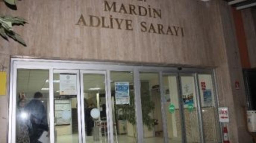 Ma&uuml;&rsquo;deki Yolsuzluk Operasyonu