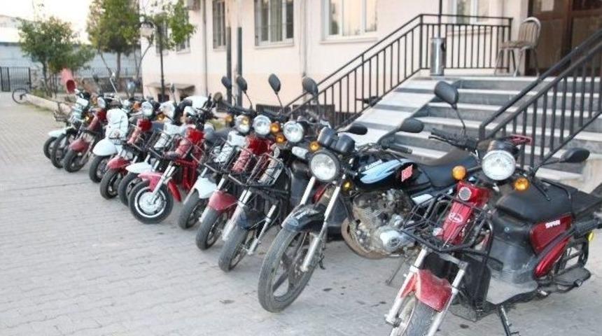 Aydın&rsquo;da Emniyet Tescilsiz Motosikletlere Karşı Savaş A&ccedil;tı