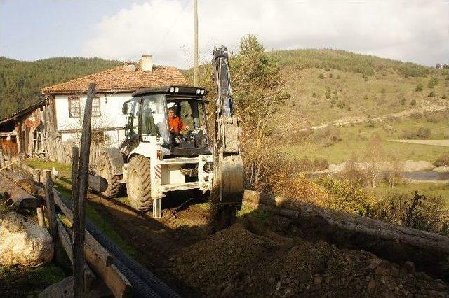 Köylerin Alt Yapı Sorunları Çözülüyor