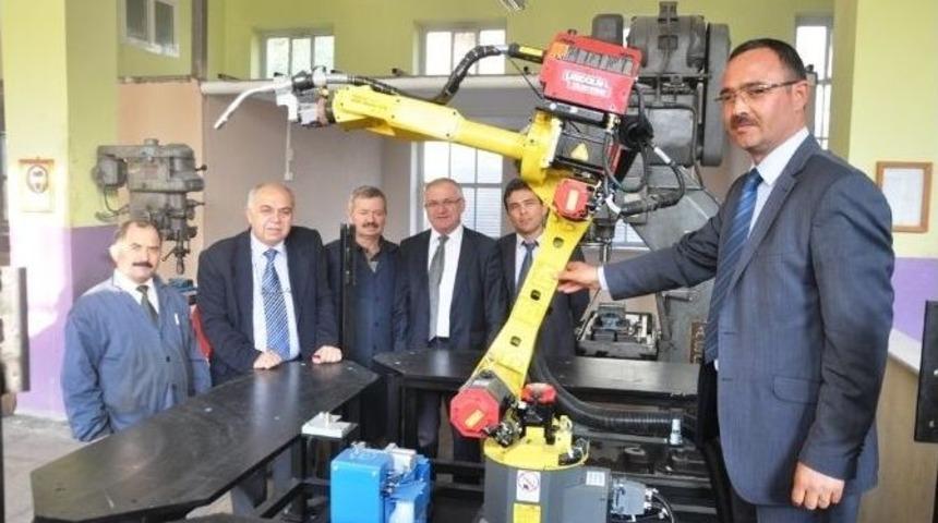 &Ouml;demiş Meslek Lisesine 770 Bin Tl&rsquo;lik Yatırım