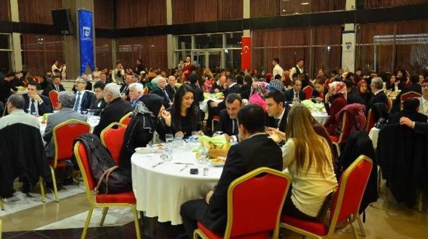 &Ouml;ğretmenler Yemekte Buluştu