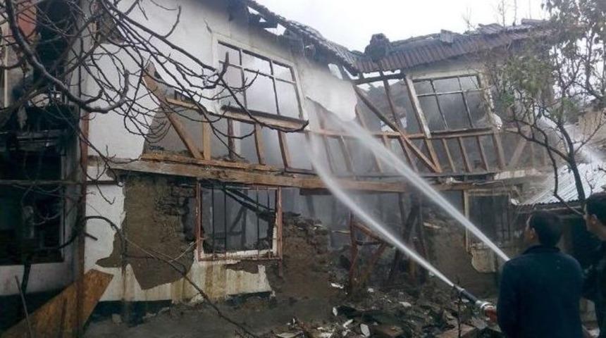 Vezirhan&rsquo;da Yangın