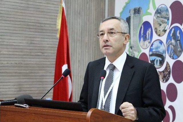 Fü’de Türk Hpb Cerrahi Derneği Bölgesel Toplantısı Yapıldı
