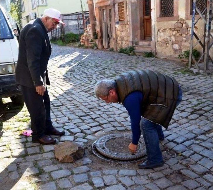 Açılan Rögar Kapağı Tehlike Saçtı G3