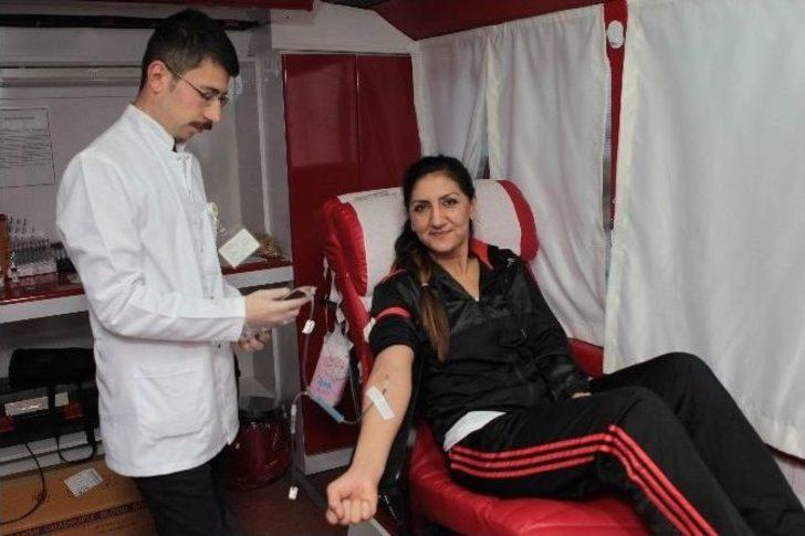 Karateciler Kan Bağışladı G4