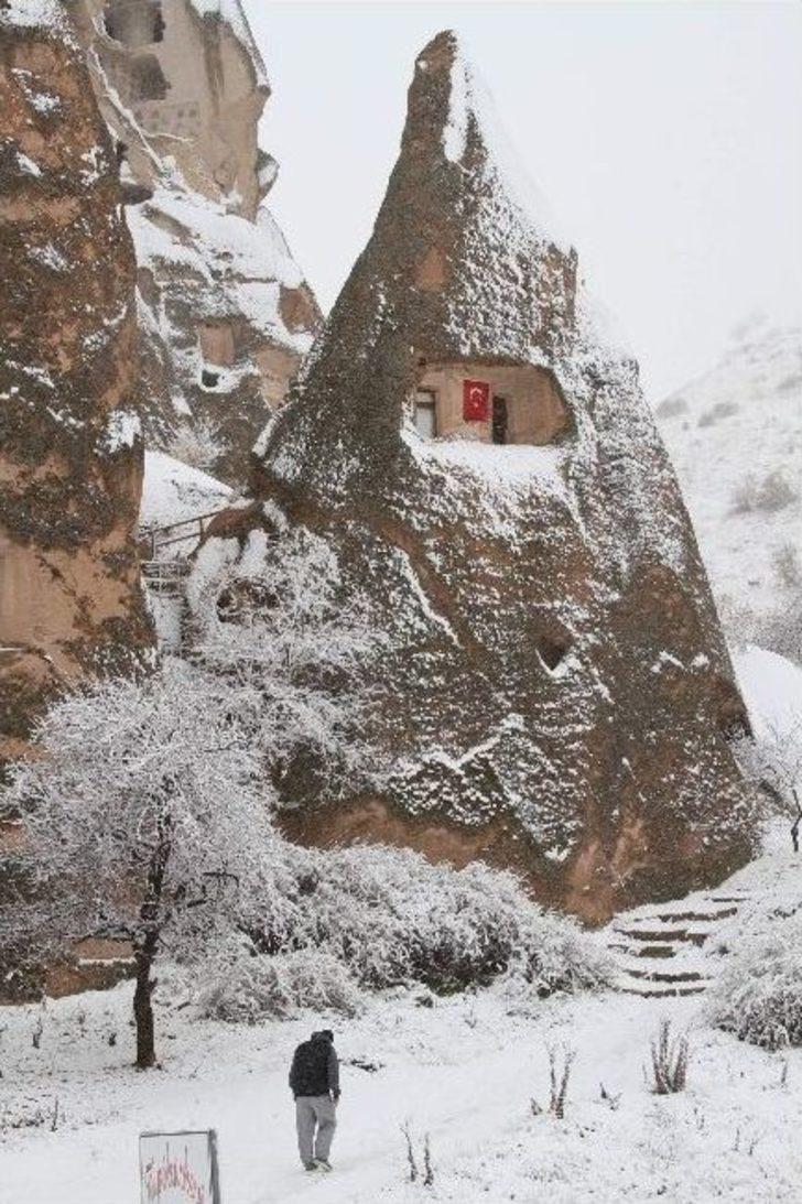 Kapadokya Kar Altında G1