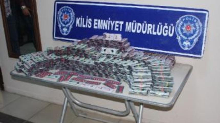 ÇANTASINDA 497 BİN UYUŞTURUCU HAP BULUNAN SURİYELİ GÖZALTINA ALINDI