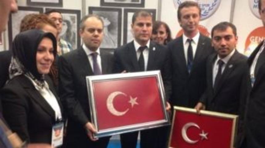 Bakan Kılın&ccedil; Gen&ccedil;lik Merkezi Stadını Ziyaret Etti